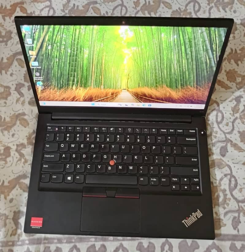 Ryzen 7 40gb-RAM (1TB-NVMe+256GB m. 2) LENOVO LAPTOP 4K Display 2GB-AMD 0