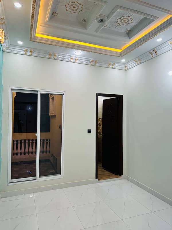 Triple Storey 563 Square Feet House For Sale In Sabzazar Scheme 10