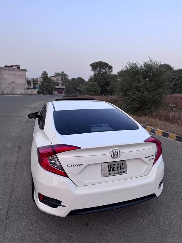 Honda Civic Oriel 1.8  i-VTEC  CVT2018 2