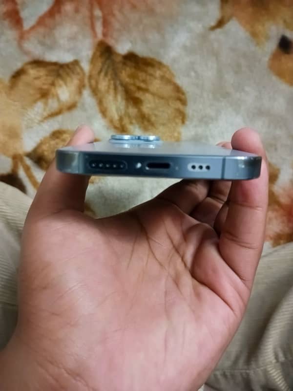 I phone 13 pro 256 Sierra blue Non pta Factory unlock 1