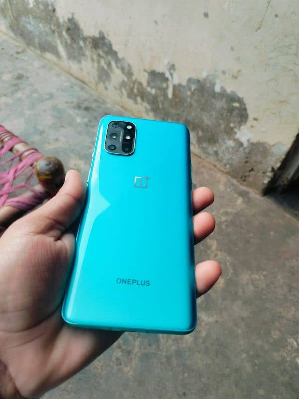 OnePlus 8t 1