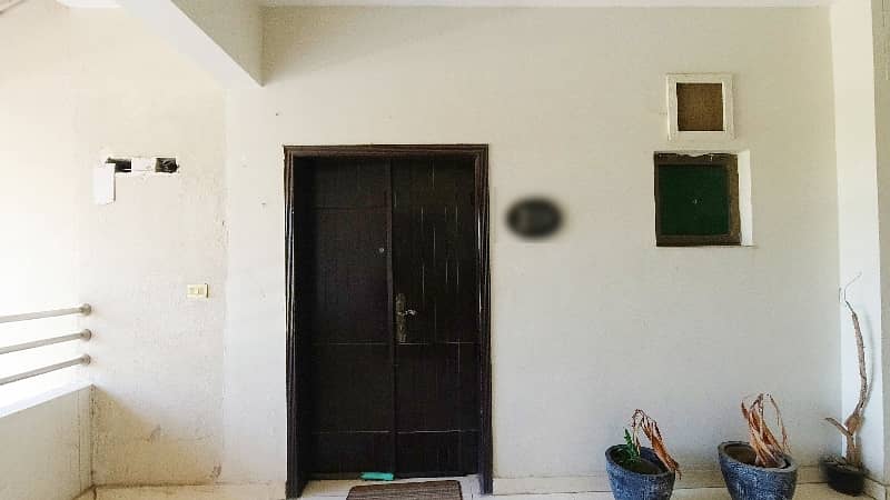 Beautiful & Open View 12 Marla 4 Bed Flat On 2nd Floor For Sale In Askari 11 Lahore 5