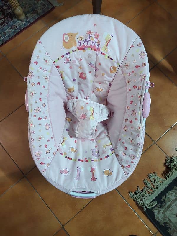 Baby Bouncer almost new 2