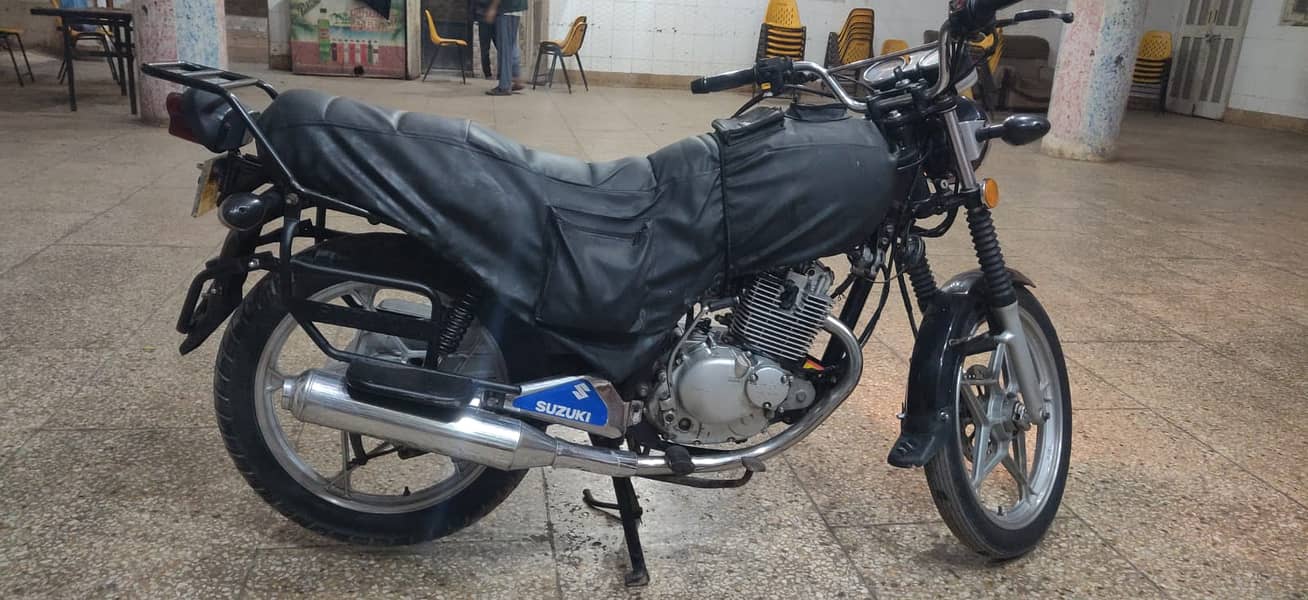 Suzuki GS 150 SE 2020 5