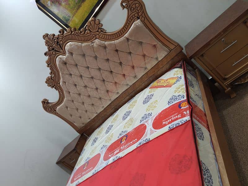 Carving bed set new Not used king size cinyoti style (just call me) 2