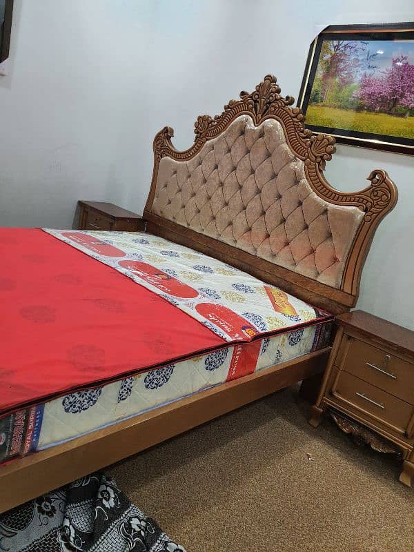 Carving bed set new Not used king size cinyoti style (just call me) 3