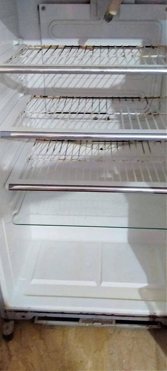 Dawlance Refrigrator Fridge Rs30000 negotaiatable 91996 3