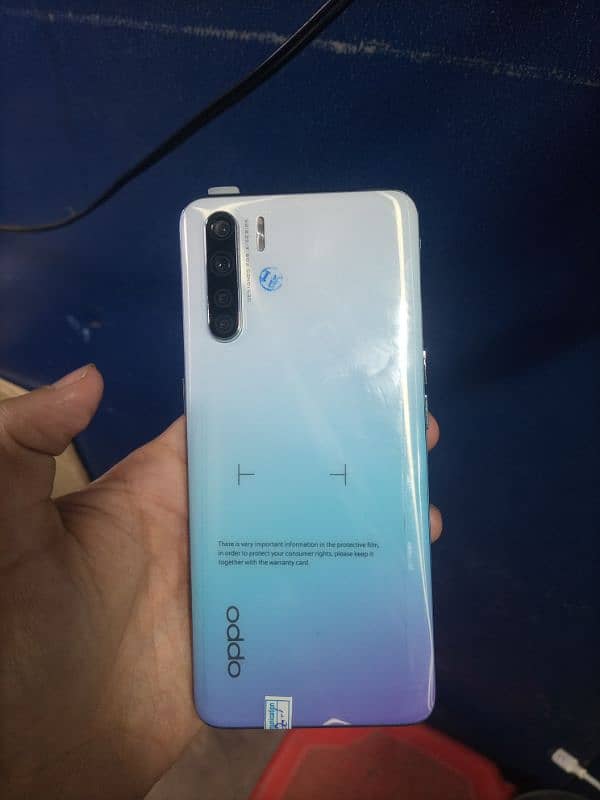 oppo F15 1