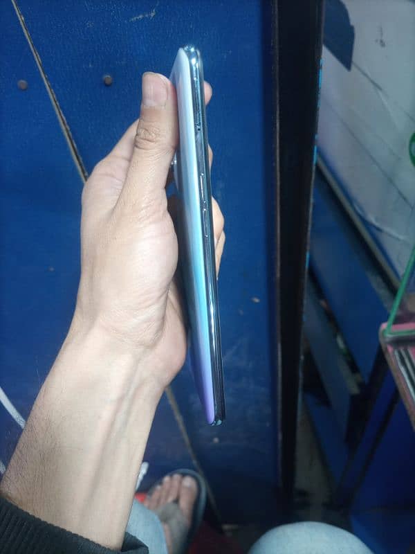 oppo F15 6