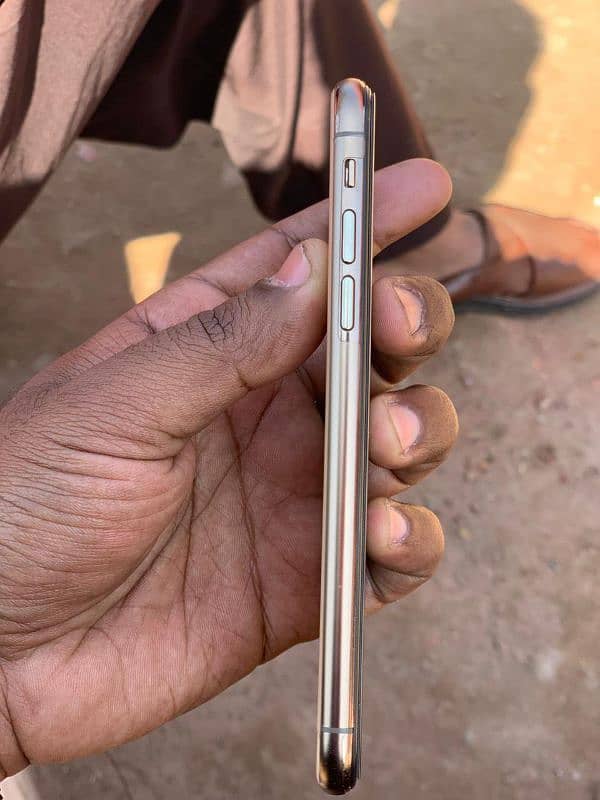 iPhone XS PTA 256 GB 3