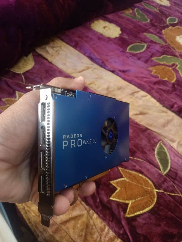 radeon pro 8gb 256 but t card 0