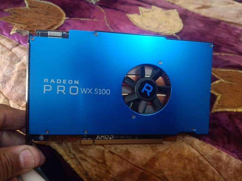 radeon pro 8gb 256 but t card 2