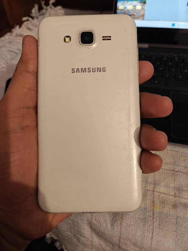 Samsung J7 2