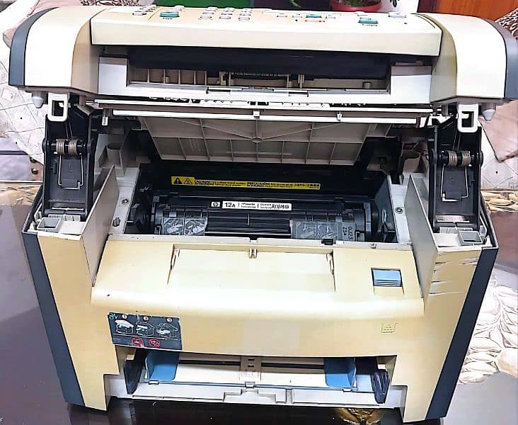 HP LASER JET 3050 3 IN 1 1