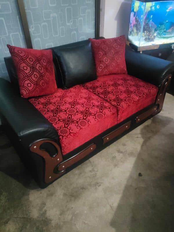 sofa for sale very less used 2