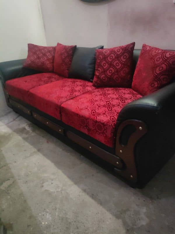 sofa for sale very less used 4