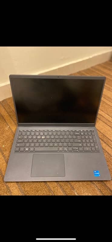 Dell Vostro 3520 - 12th gen / 16gb Ram 2