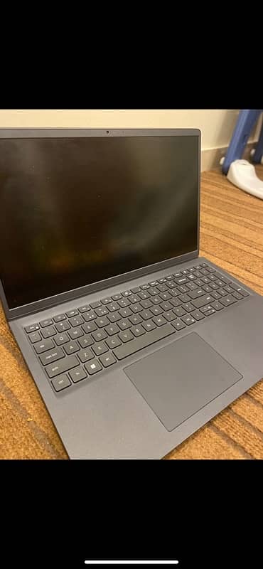 Dell Vostro 3520 - 12th gen / 16gb Ram 3