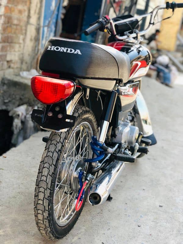 Honda CD 70 6