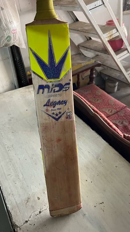 slightly used cricket Equipment 19