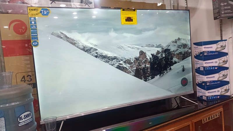 32 inch led TV box packed 0