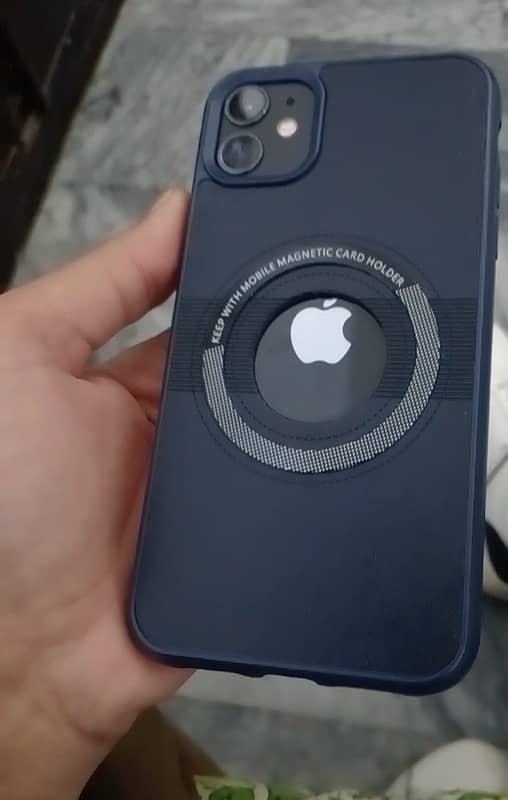 iphone 11 LLa 1