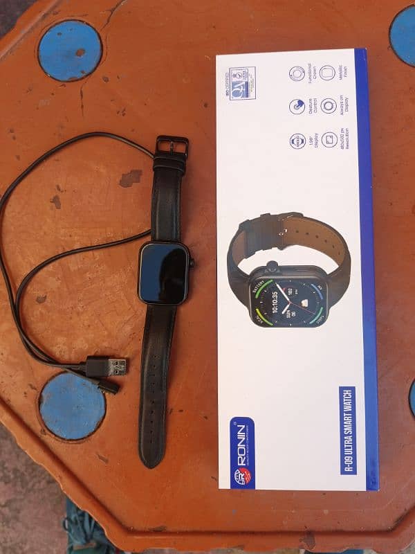 I am selling Ronin R-09 Smart watch with full box 1