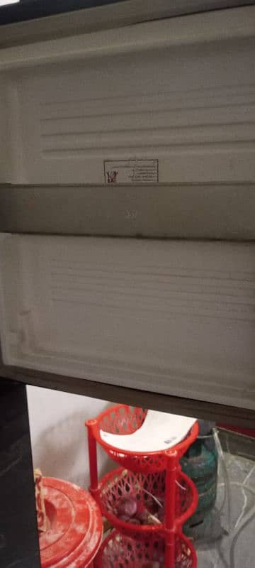 pel refrigerator in best condition. . . going cheap 7