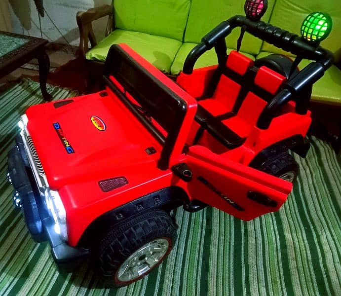 Large jumbo size Kids jeep All ok no need any repairing with remote 8