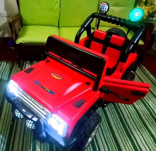 Large jumbo size Kids jeep All ok no need any repairing with remote 9