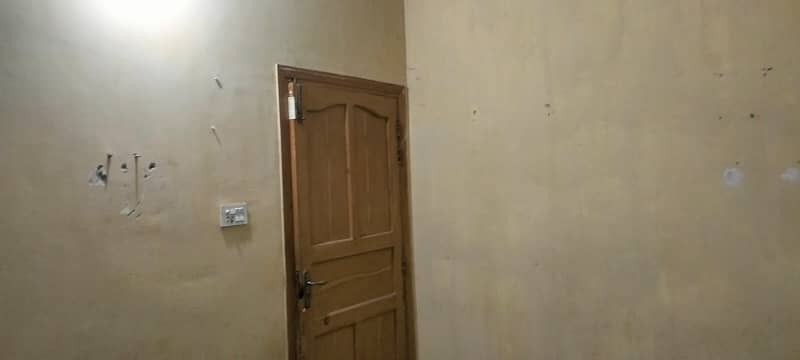 A Prime Location 4 Marla Lower Portion In Gulberg Is On The Market For rent 12