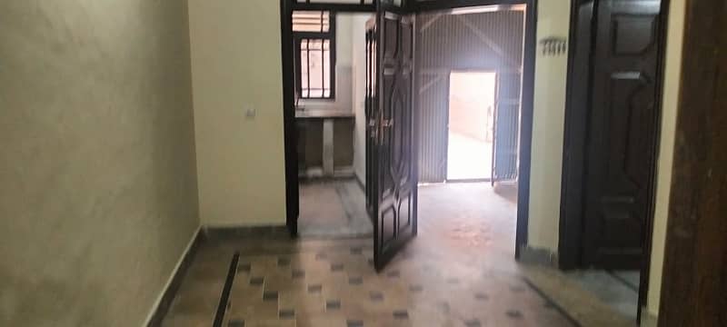 Buy A Prime Location 3 Marla Lower Portion For rent In Gulberg 16