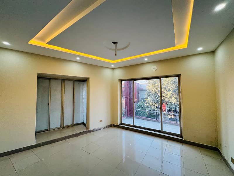 5 Marla Fully Renovated European Brand New Safari Villa Designer House For Sale In Bahria Town Lahore 3