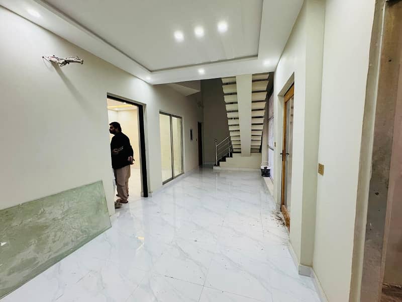 5 Marla Fully Renovated European Brand New Safari Villa Designer House For Sale In Bahria Town Lahore 14