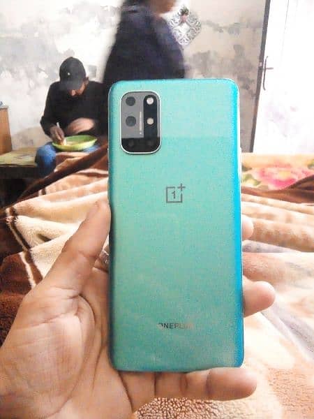 OnePlus 8t 12gb256gb all okay ha non pra 4