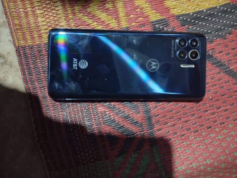 Motorola Moto One 5g UW 3