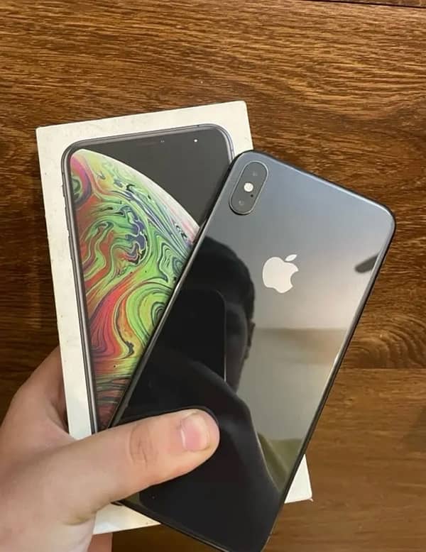 iphone xs max 256gb Factory unlocked 3