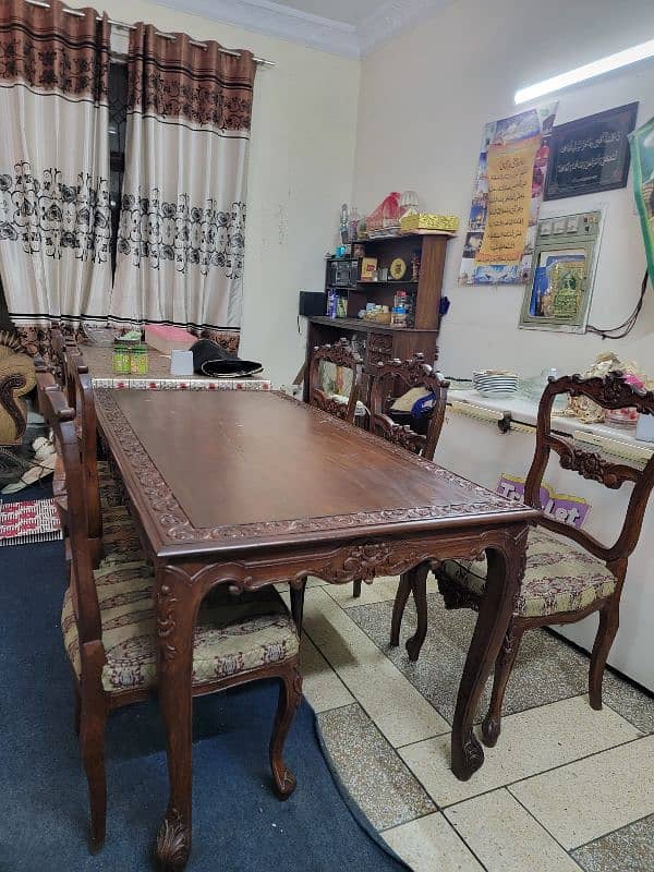 chinyooti wooden table and six chairs for sale in good condition 2