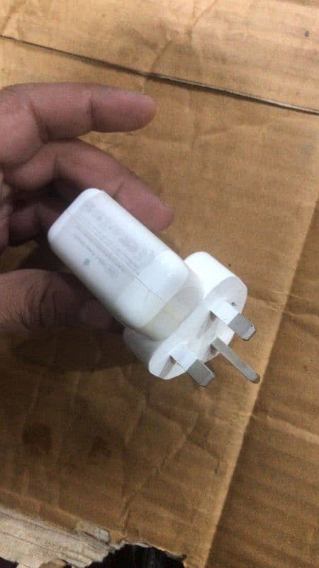 Mac book charger، delivery available 0