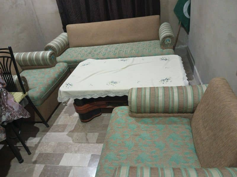 5sofa set with table 0