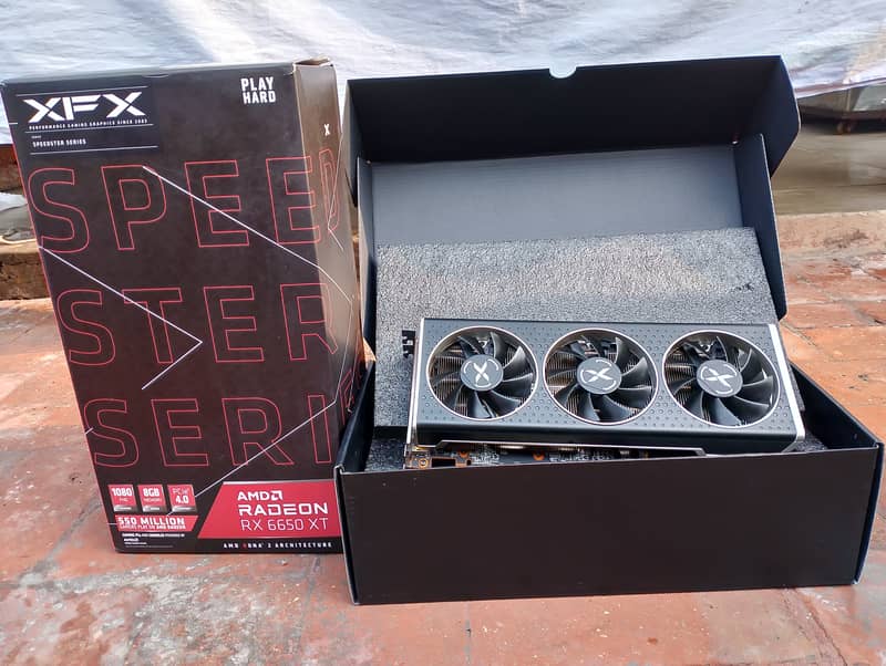 XFX Speedster MERC AMD Radeon™ RX 6650 XT 6