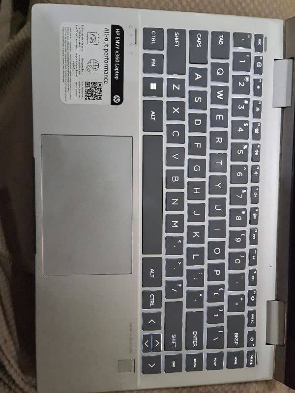 Selling x360 ENVY LAPTOP HP 5