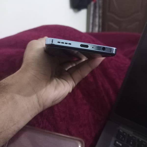 Infinix Hot 40 (8+256 GB) 2