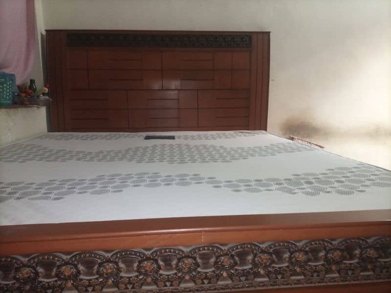 new wooden king size Bed With Diomond Medicated Matteres for sale 0