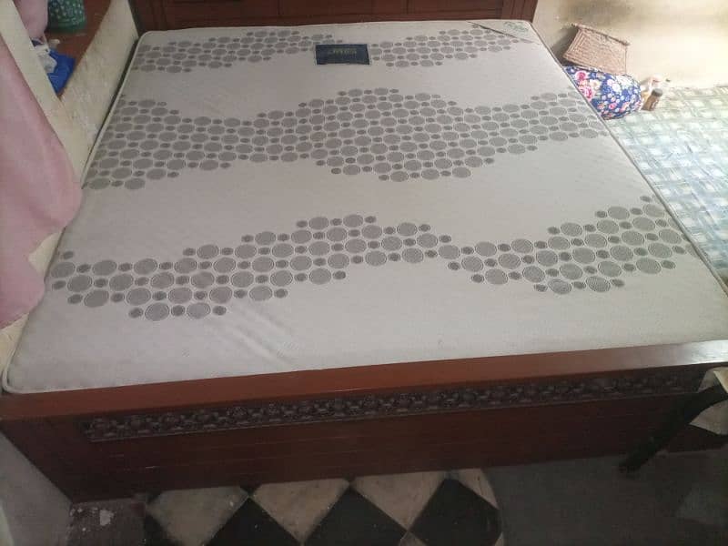 new wooden king size Bed With Diomond Medicated Matteres for sale 1