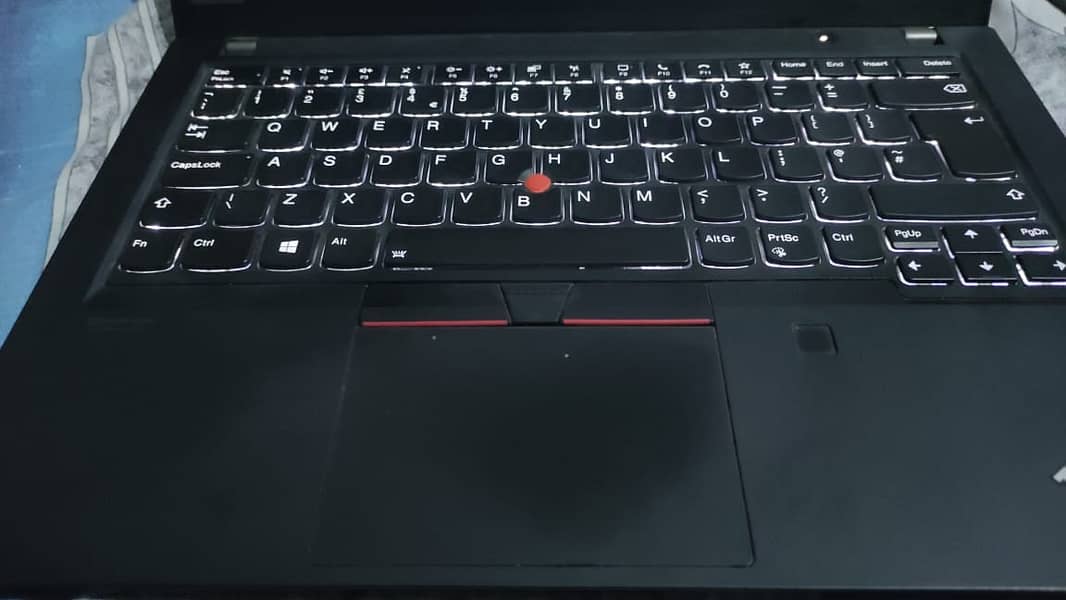 Lenovo Thinkpad Ryzen 5pro (4650) 16Gb Ram. 500GB Rom 8gb graphic card 5