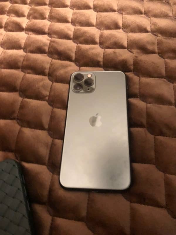 iPhone 11 Pro 64gb Pta approved 10