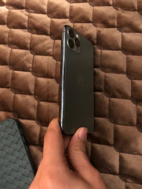 iPhone 11 Pro 64gb Pta approved 12