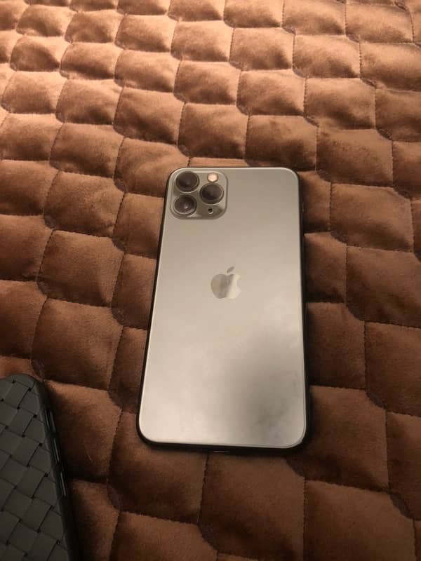 iPhone 11 Pro 64gb Pta approved 14