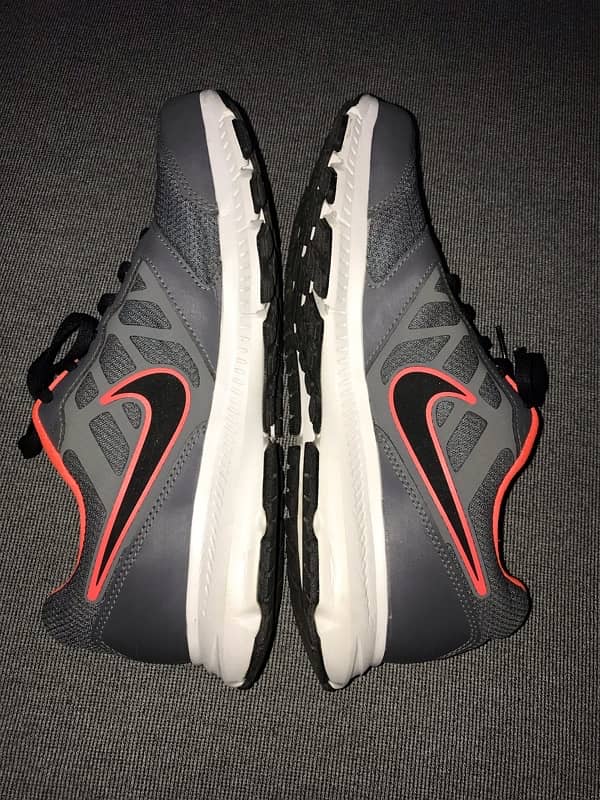 Nike Downshifter 6. Size US 9.5.  Came From USA. Made in Malaysia. 5